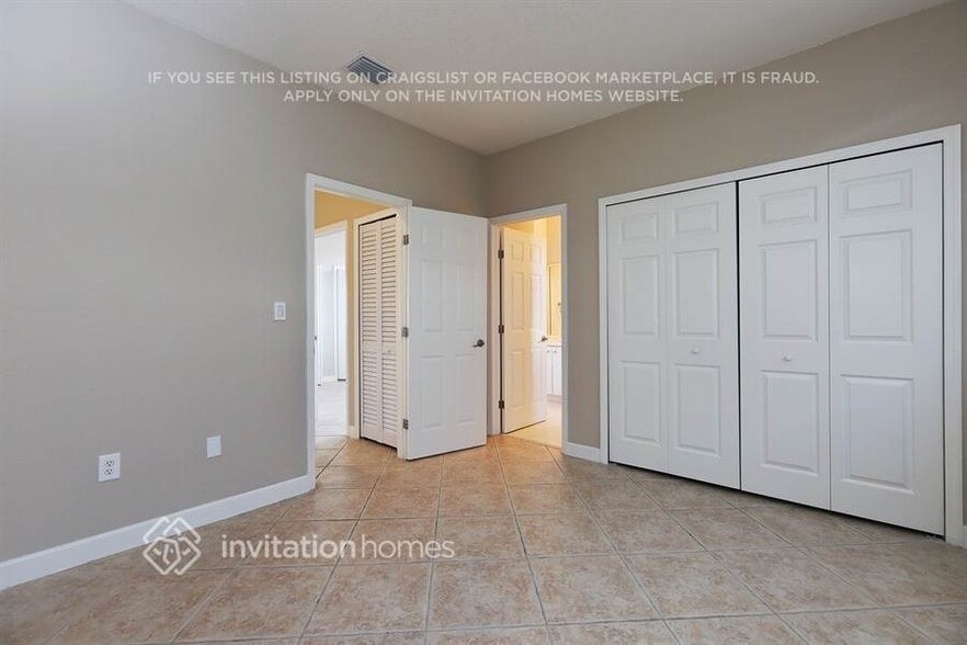 Building Photo - 14934 SW 22 St