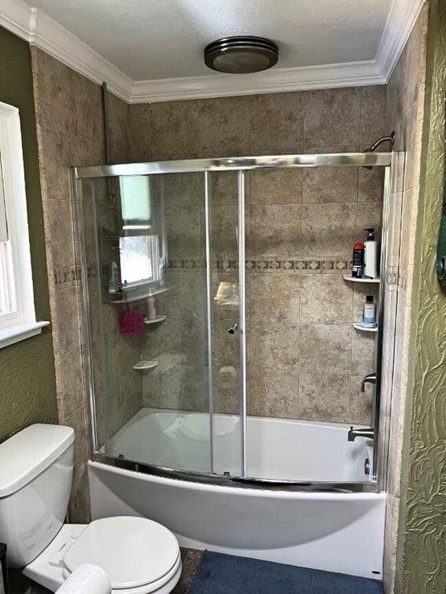 Building Photo - BEAUTIFULLY REMODELED 2 STORY VACAVILLE *S...