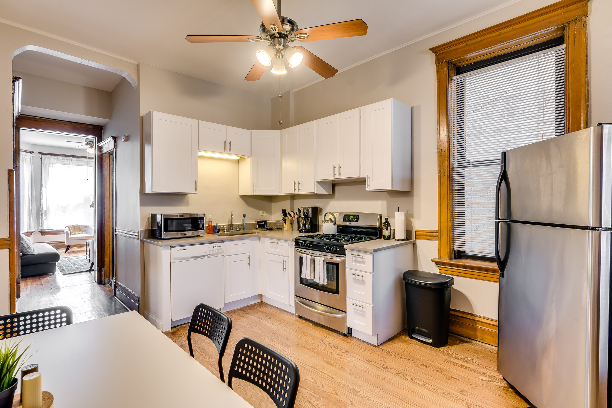Updated kitchen with stainless steel appliances - 1648 N Oakley Ave