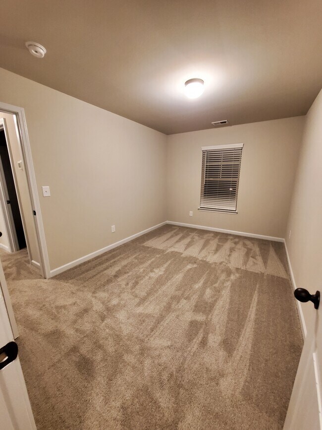 Building Photo - 1509 Creel Ln