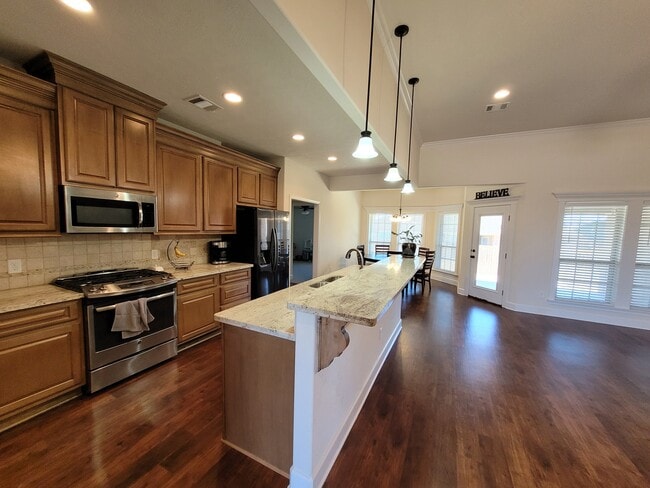 Building Photo - 1204 Robinsville Ct