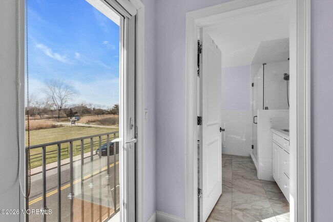 Building Photo - 550 Whiting Ave