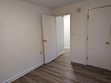 Building Photo - 6th St