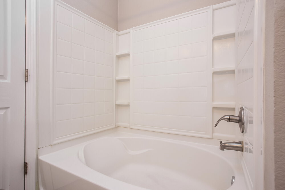 Building Photo - 9864 White Poplar Dr
