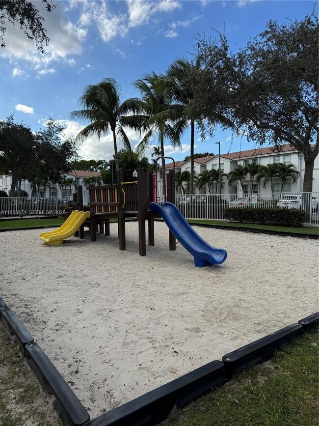 Building Photo - 4249 SW 157th Ave