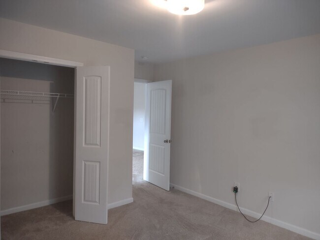 Building Photo - Wonderful Two Story Four Bedroom Three Full Bathrooms Home in Elgin SC