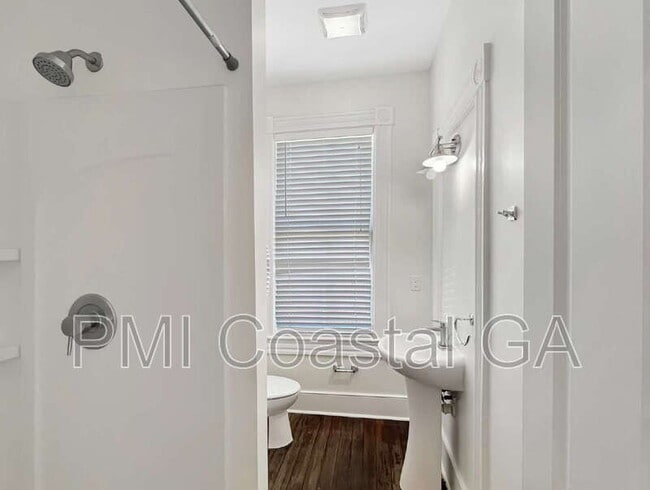 Building Photo - 1313 Whitaker St