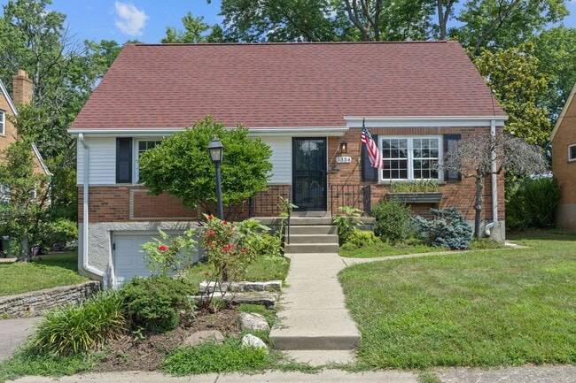 Building Photo - Delhi Township- Cute Single Family 4 bed, ...