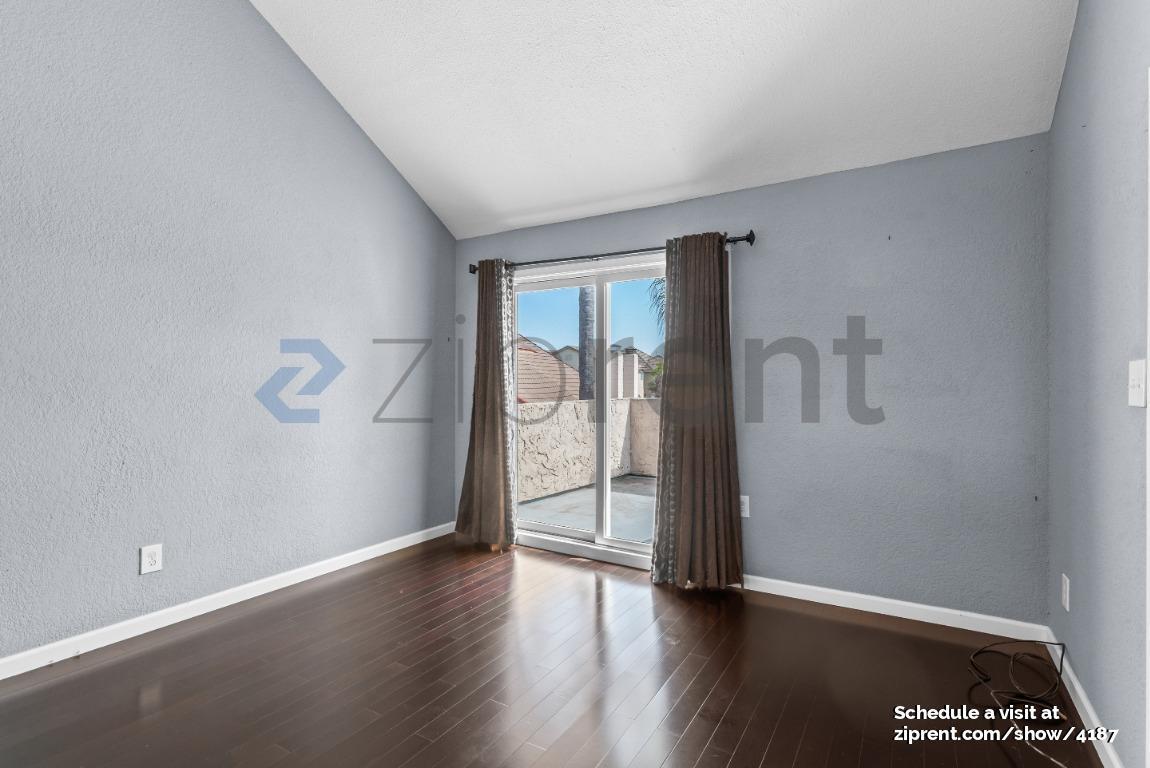 Building Photo - 2189 Hogan Dr
