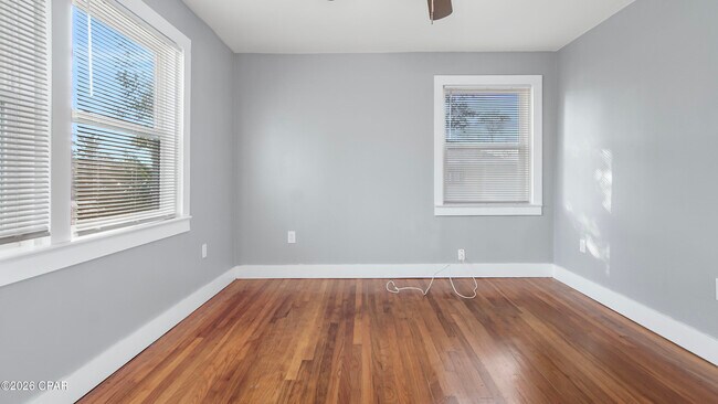 Building Photo - 1207 Buena Vista Blvd