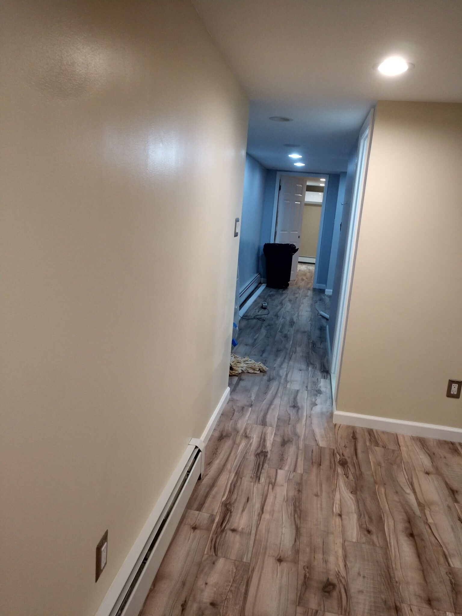 Building Photo - 24 Manhasset Ave