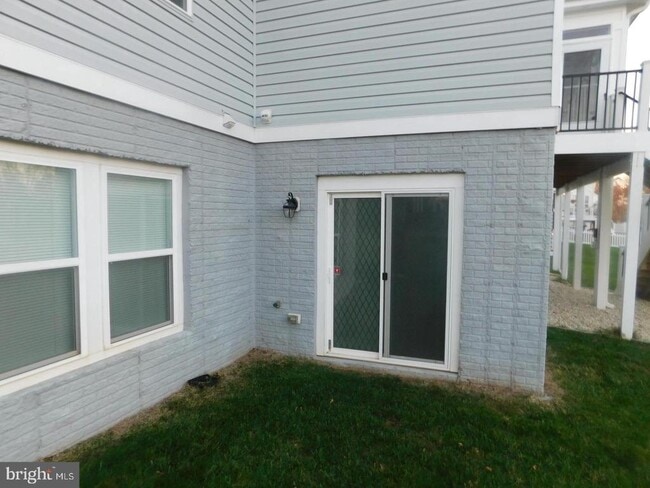 Building Photo - 23646 Glenmallie Ct