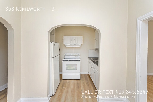 Building Photo - 358 Kenilworth Ave