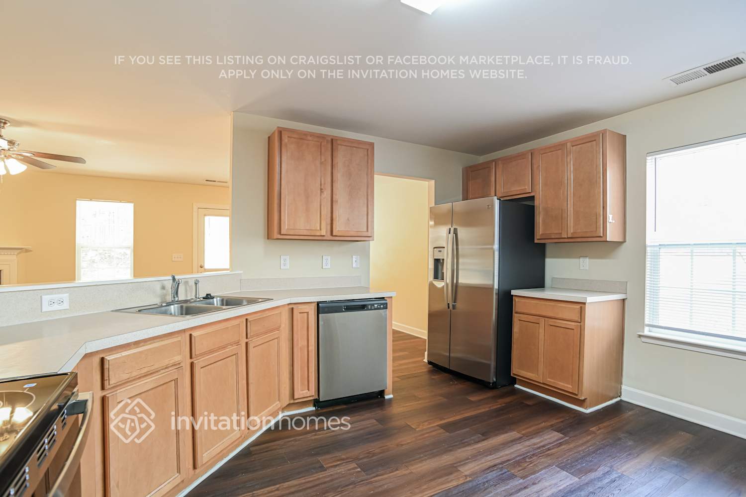 Building Photo - 305 Peachtree Rd