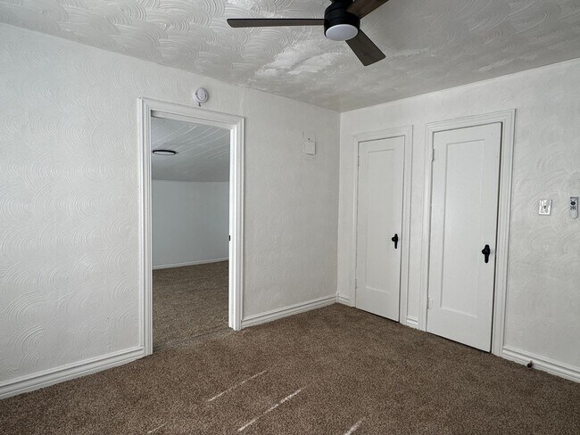 Building Photo - 1505 SW 8th St