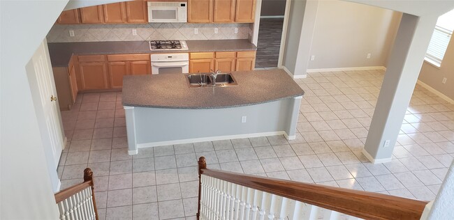 Building Photo - 22106 Bridgestone Oak Dr