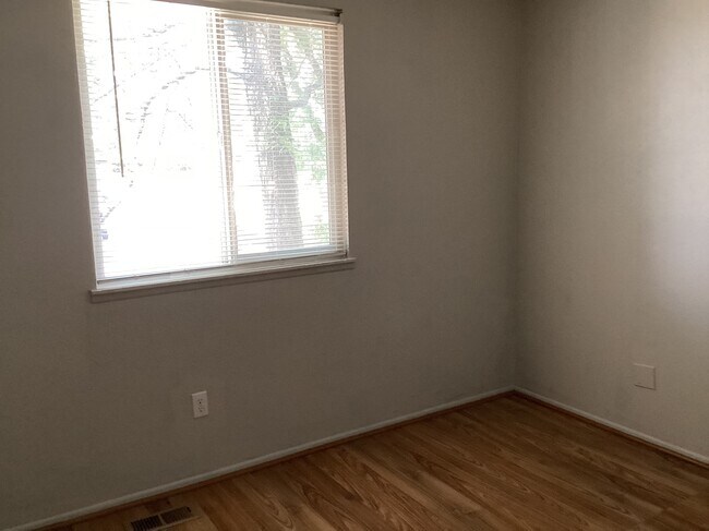 Building Photo - 14844 E Colgate Dr