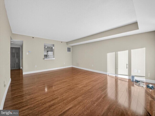 Building Photo - 1530 Key Blvd