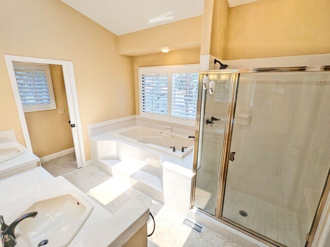 Building Photo - Beautiful Home In Monument