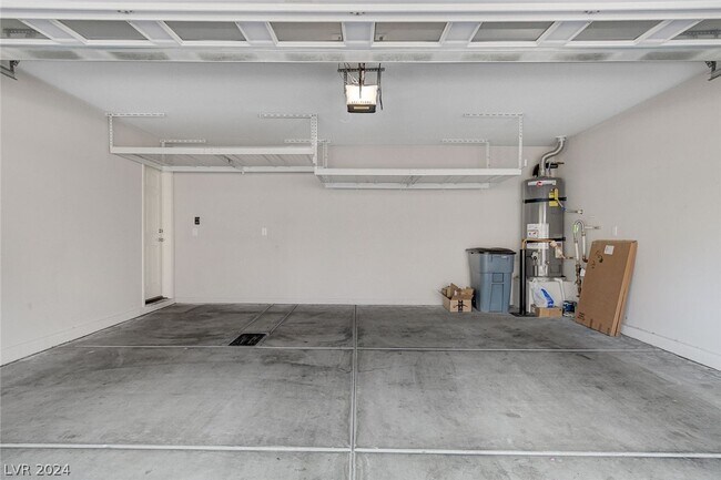 Building Photo - 6551 Foley Estate Ave