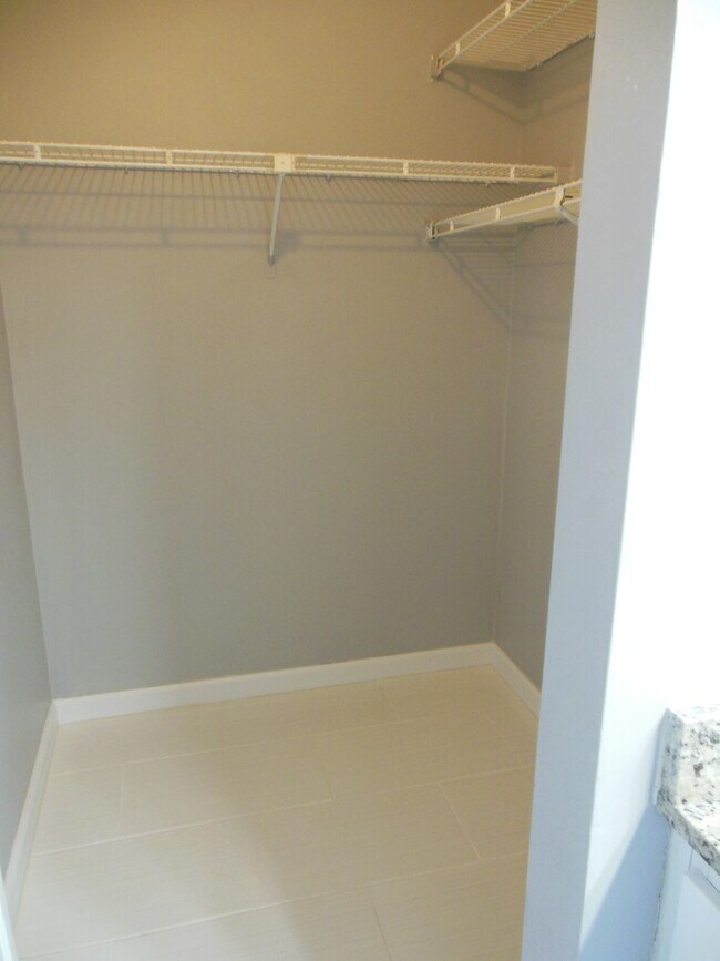 Building Photo - ONE BEDROOM ONE BATHROOM!  WATERFRONT COMM...
