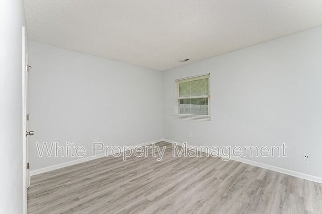 Building Photo - 7230 Newell Acres Dr