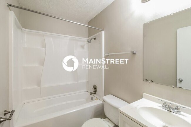 Building Photo - 3 Bedroom Pet-Friendly Home in Ellenwood, GA with Main Street Renewal
