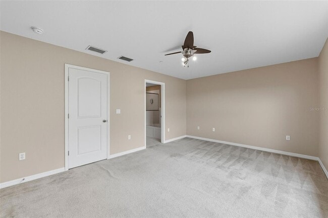 Building Photo - 2521 Lexington Oak Dr