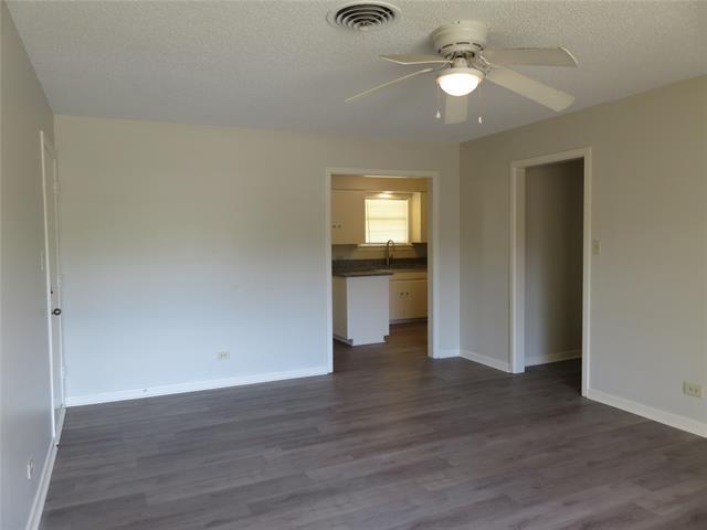 Building Photo - 604 FM 120