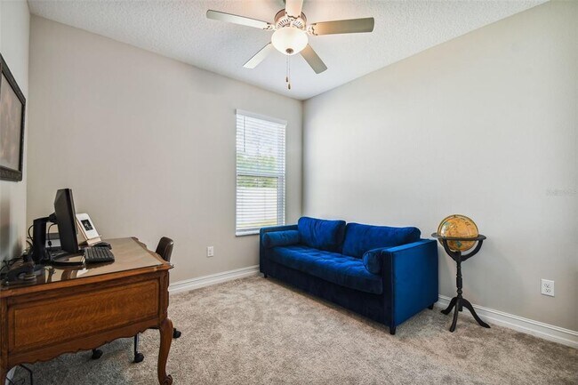 Building Photo - 9571 Little Bluestem Dr