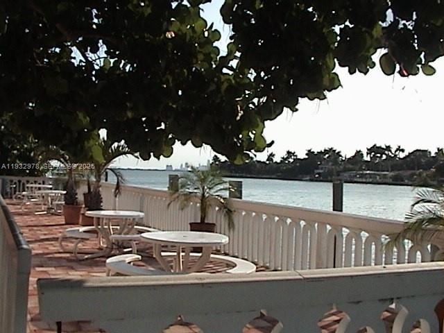 Building Photo - 1455 N Treasure Dr