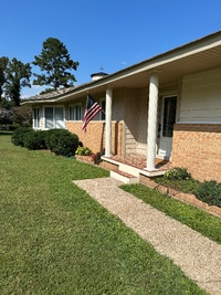 Building Photo - 2041 Linwood Cir