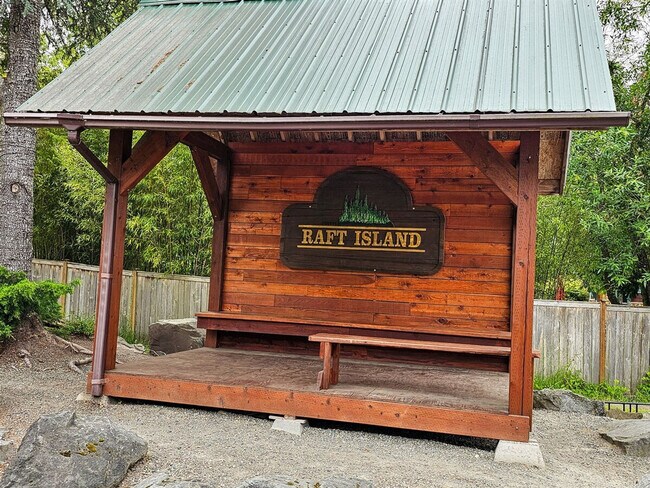 Building Photo - 153 Maple Ln NW