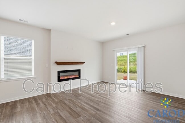 Building Photo - 231 Brinkley Dr