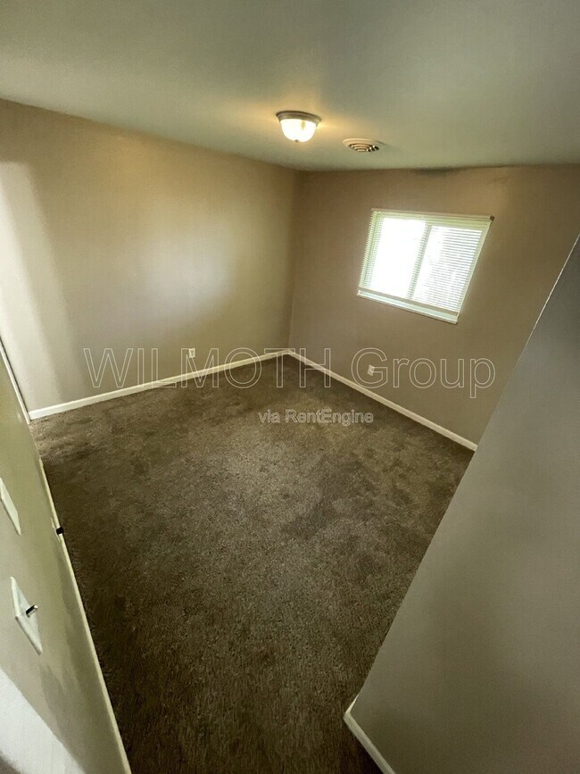 Building Photo - 4131 N Edmondson Ave