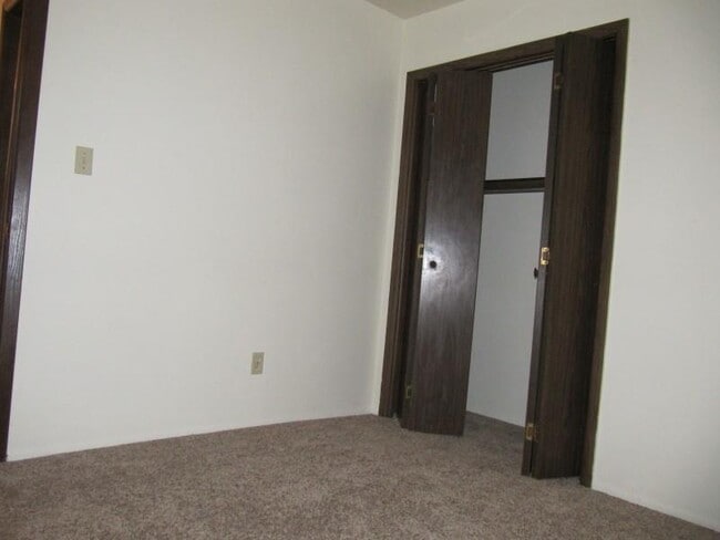 Building Photo - 4085 Old Rte 8