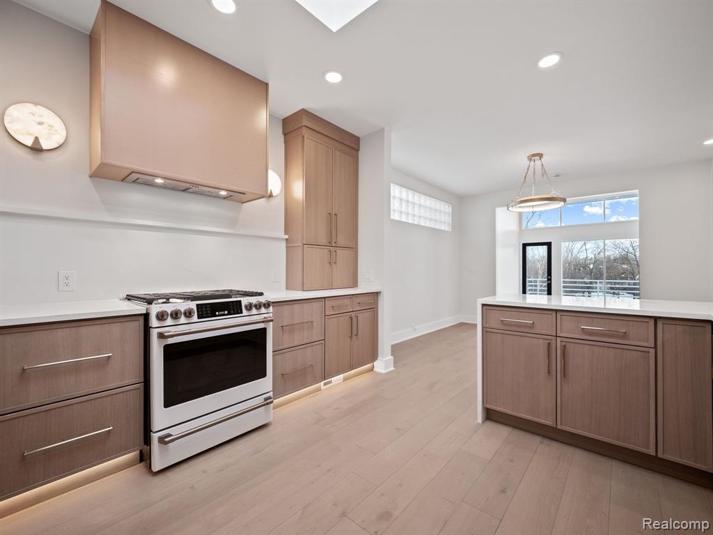 Building Photo - 1756 Alexander Dr