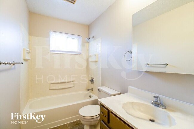Building Photo - 1294 Anthony Ln
