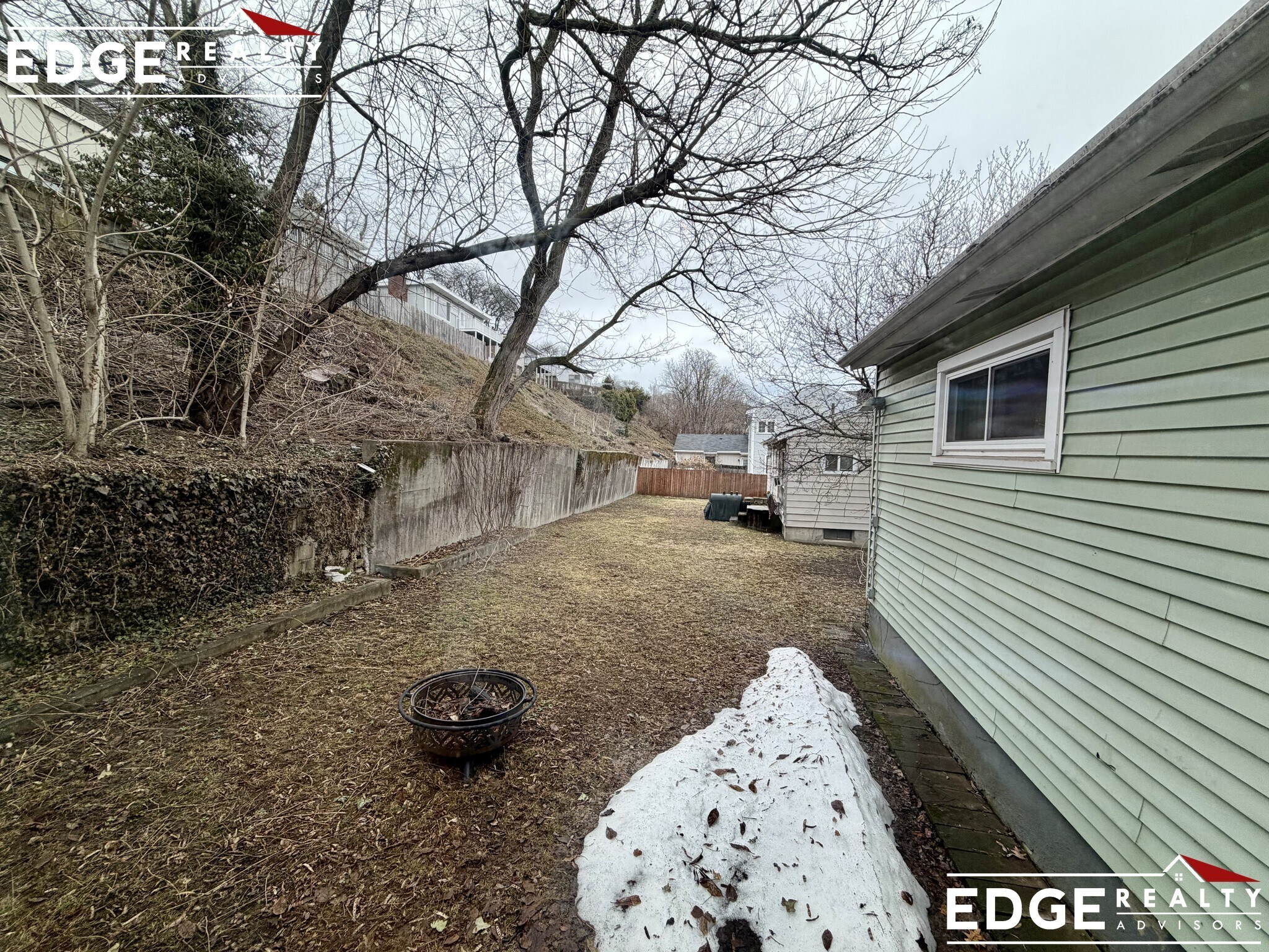 Building Photo - 191 Kenrick St