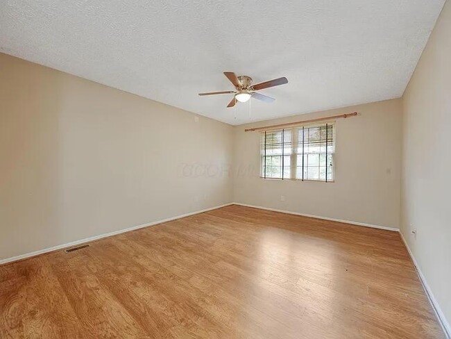 Building Photo - 8283 Tegmen St