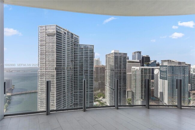 Building Photo - 300 Biscayne Blvd Way