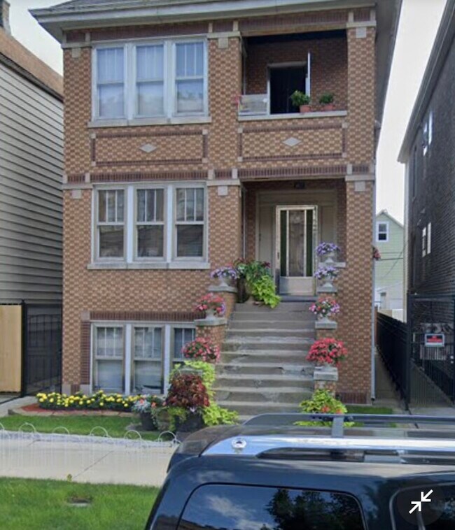 Building Photo - 3017 W 39th Plz