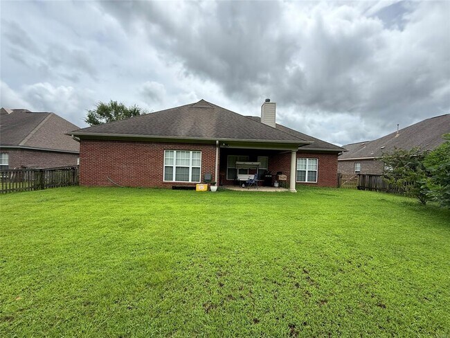 Building Photo - 9832 Helmsley Cir
