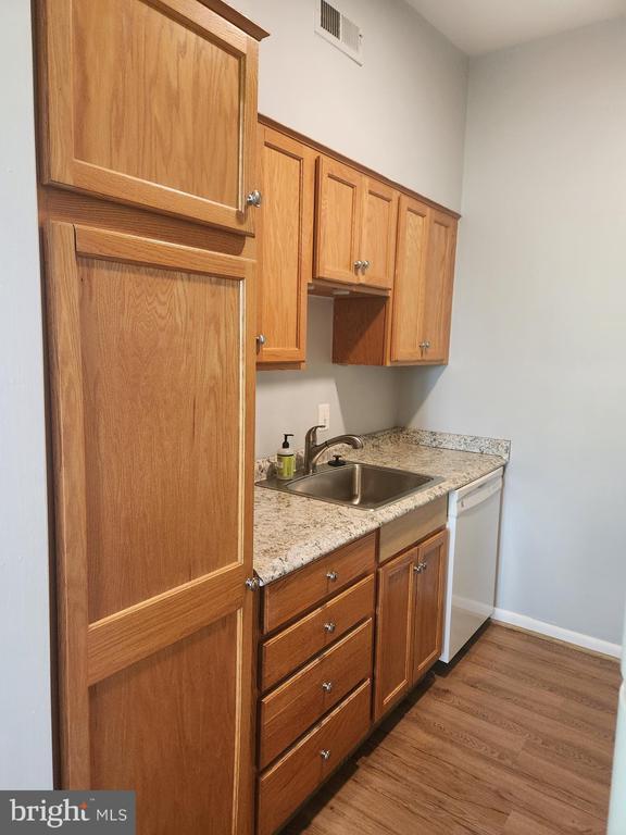Building Photo - 10320 ROCKVILLE PIK