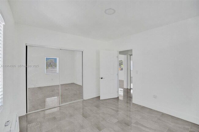 Building Photo - 7115 Rue Granville