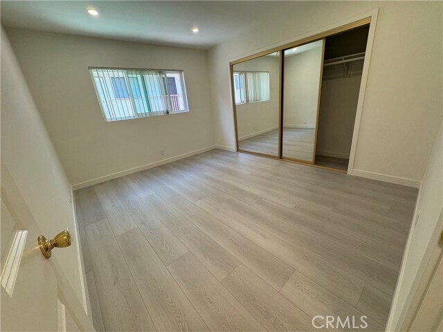 Building Photo - 580 W Stocker St