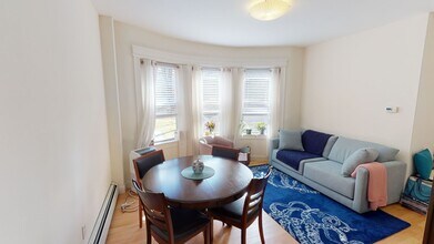 Building Photo - 672 Washington St