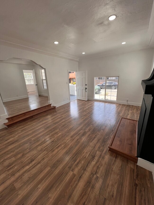 Building Photo - 3021 Fanita St