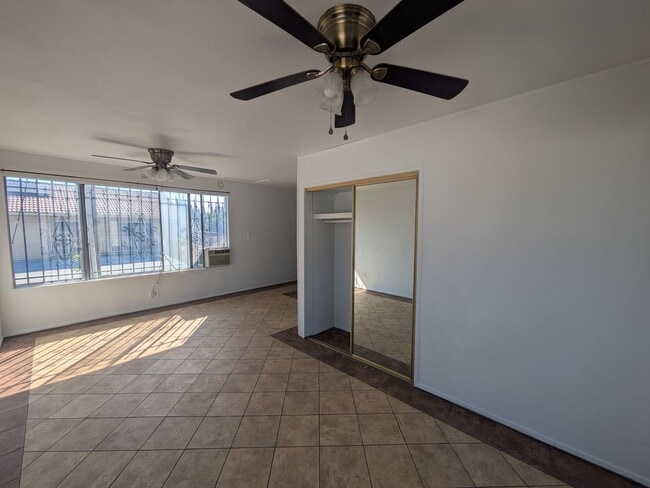 Building Photo - Studio ADU located behind a main house for...