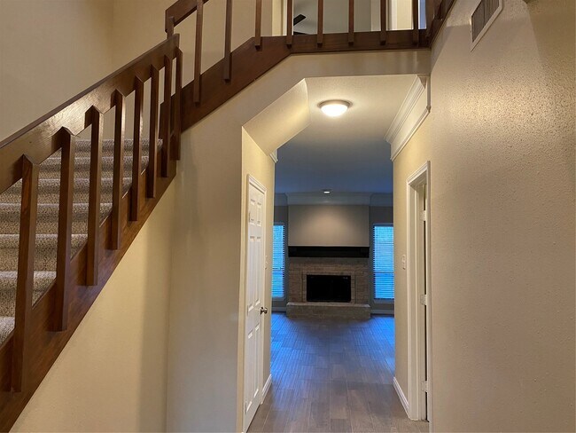 Building Photo - 12625 Memorial Dr